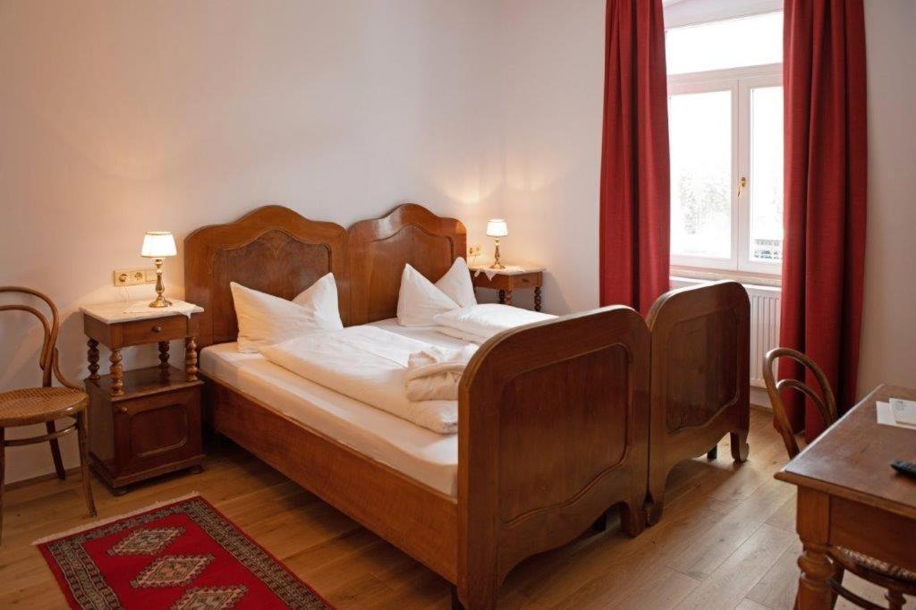 Hotel Baur Am See Dobbiaco Extérieur photo