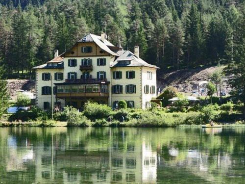Hotel Baur Am See Dobbiaco Extérieur photo